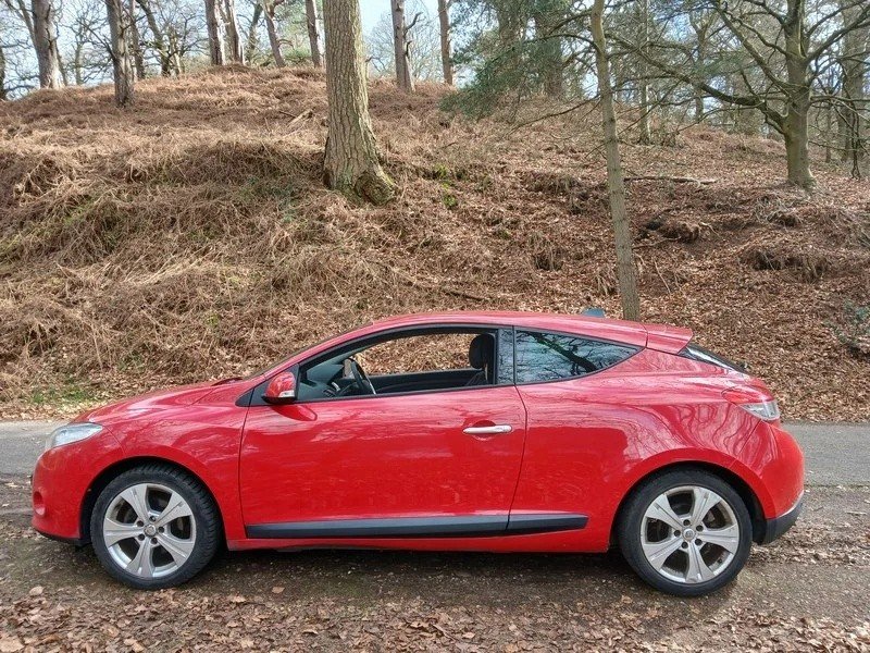 Renault Megane 1.5 dCi Dynamique TomTom Coupe 3dr Diesel Manual Euro 5 110 ps for sale in Trade Up Cars