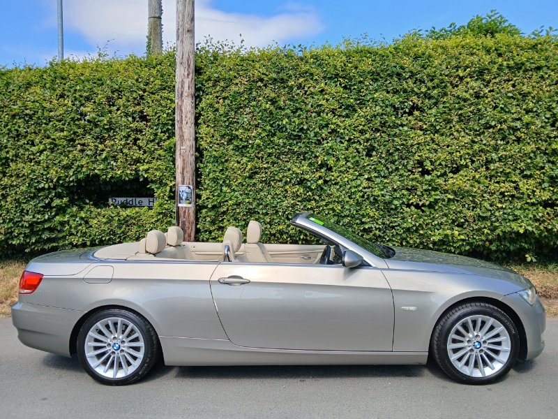 BMW 3 Series 2.0 320i SE Convertible 2dr Petrol Manual Euro 4 170 ps for sale in Hixon